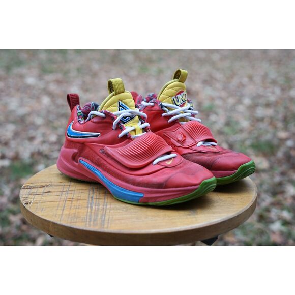 Nike Zoom Freak Uno Men's Basketball Sneakers Red 7Y - Picture 1 of 6